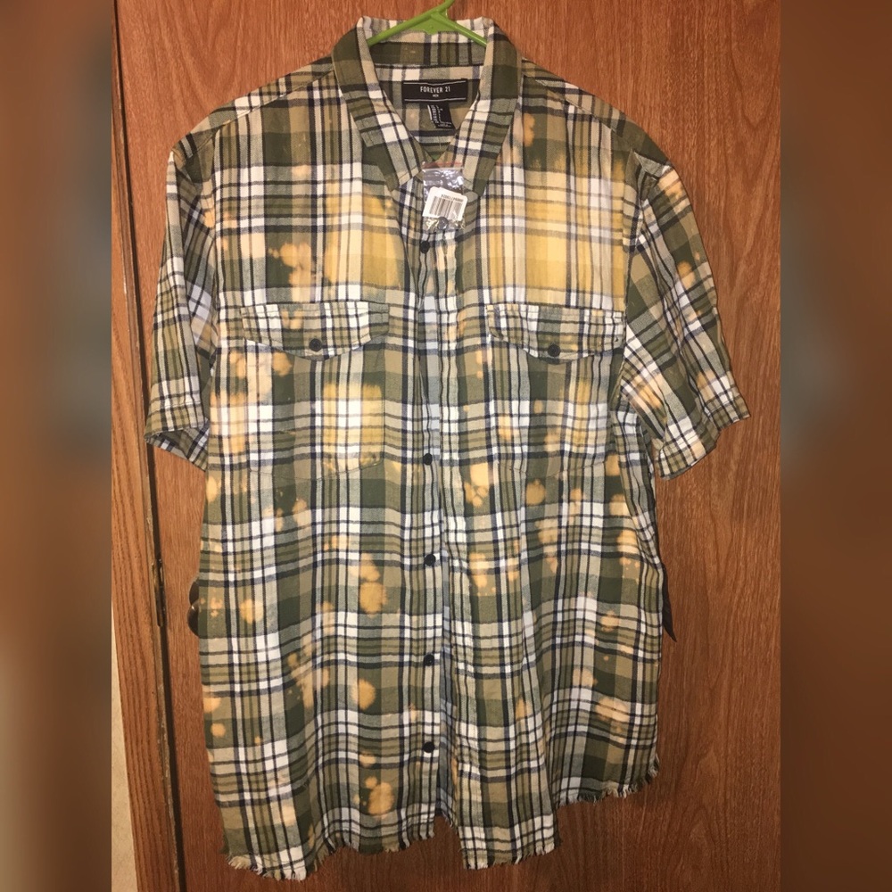 Bleach plaid short sleeve shirt